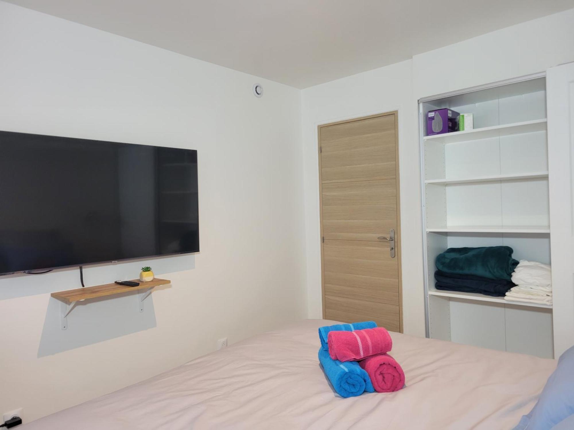 Amazing Apartment A Stone'S Throw From The City Of Lights - Paris Clichy Extérieur photo